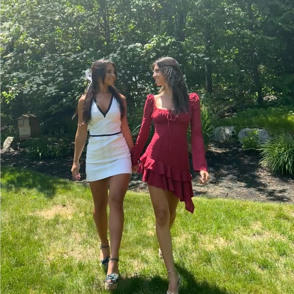 House of CB Dresses & Skirts - House of CB maroon long sleeve dress